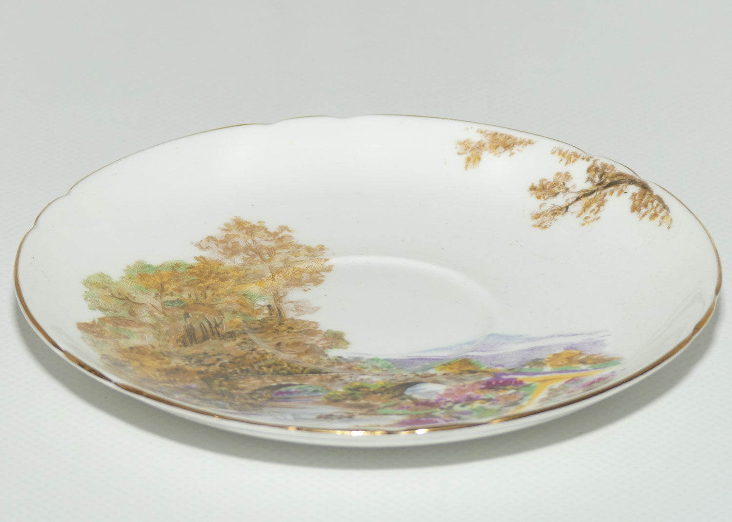 Shelley Heather pattern tea saucer | 13419 | 14.2cm diam