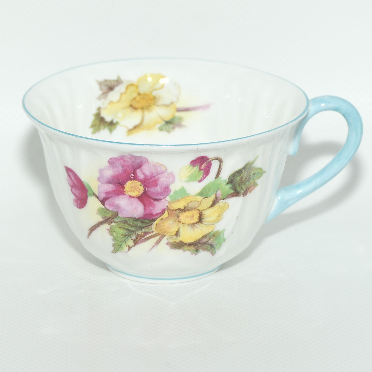 Shelley Oleander shape Begonia pattern trio | 13427