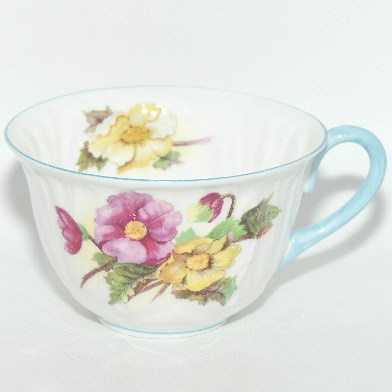 Shelley Oleander shape Begonia pattern trio | 13427
