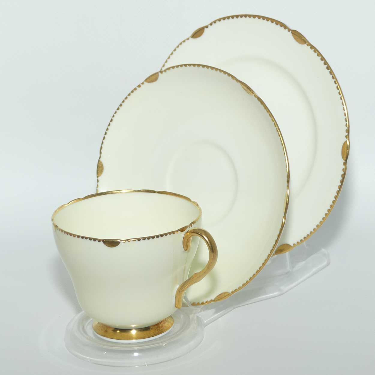 Shelley Richmond shape Cream with Gilt trim trio | 13488