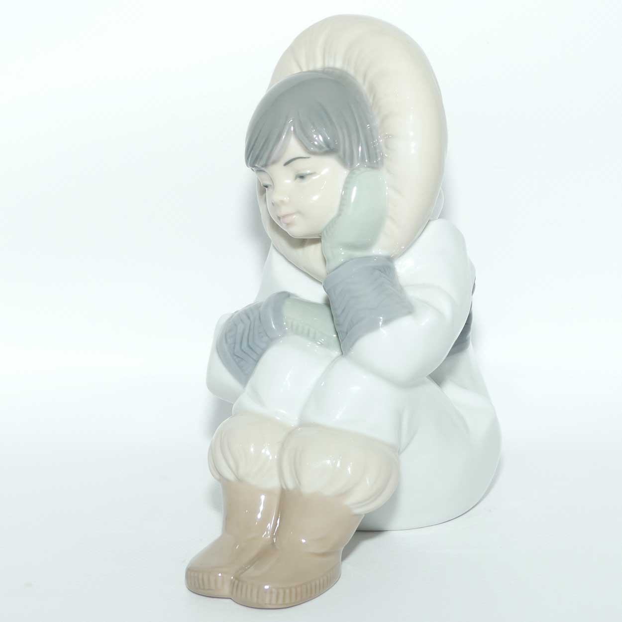 Nao by Lladro figure Arctic Dreams | #1397 | Gloss