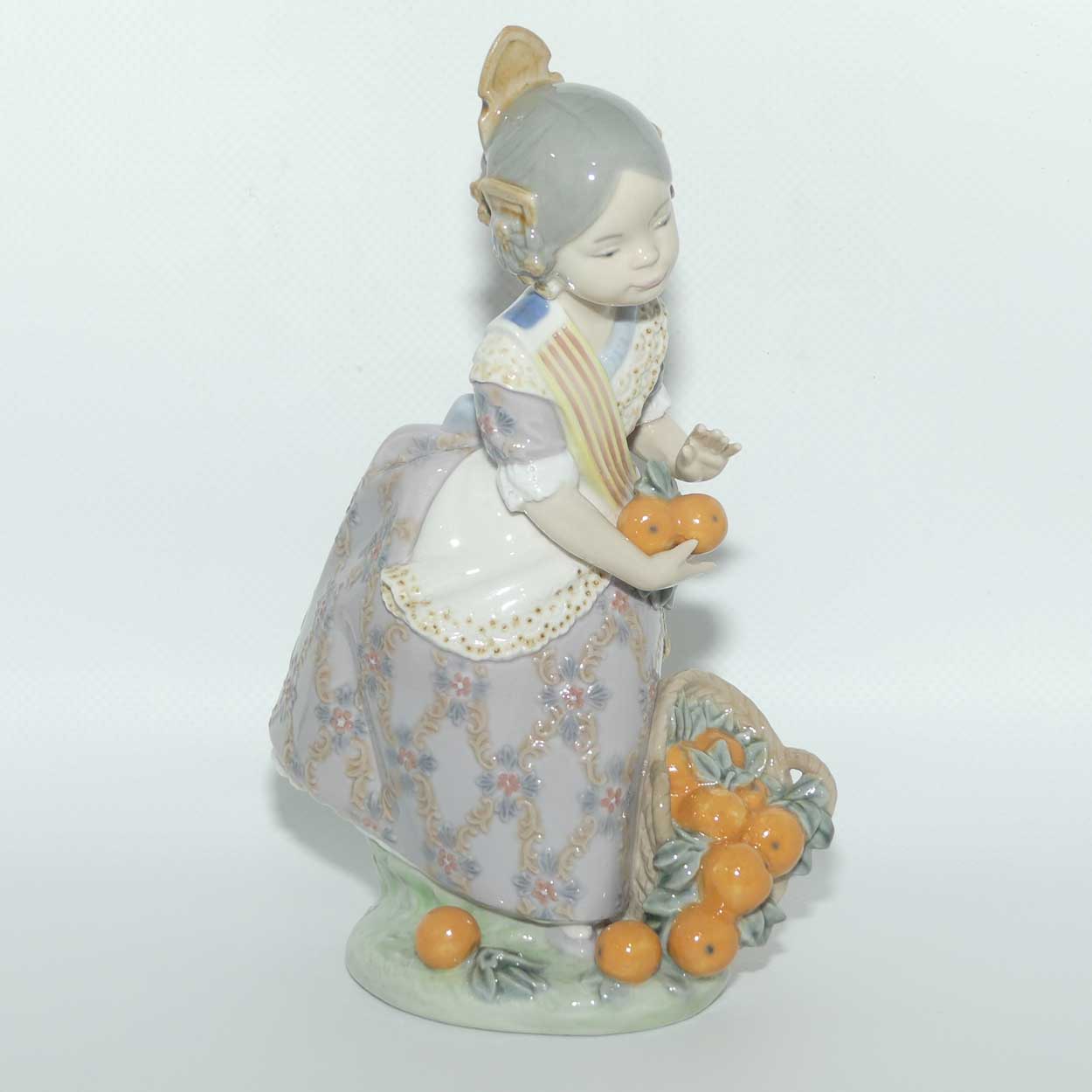 Lladro figure Miss Valencia | #1422
