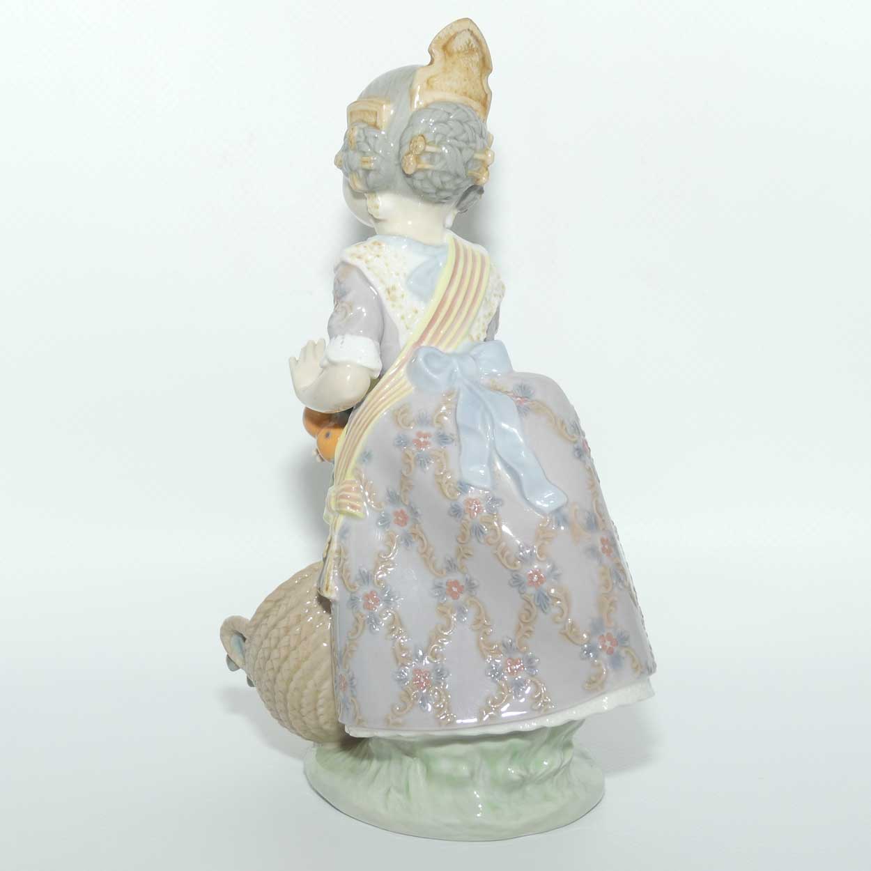 Lladro figure Miss Valencia | #1422