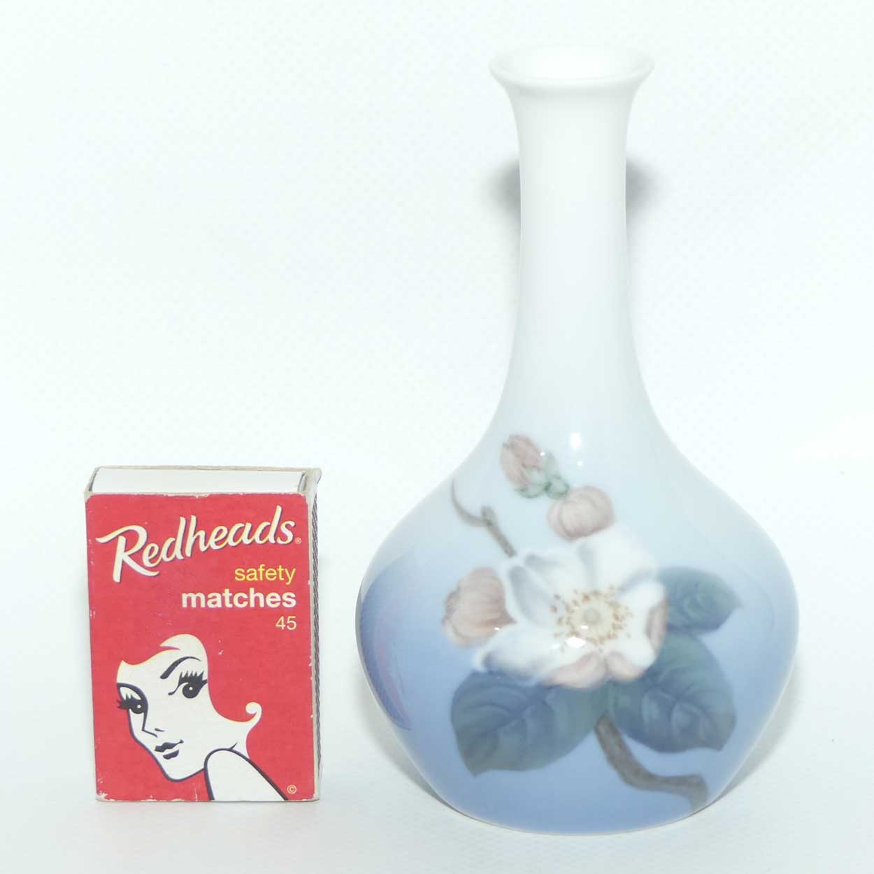 Bing and Grondahl bud vase | Flowers | #143