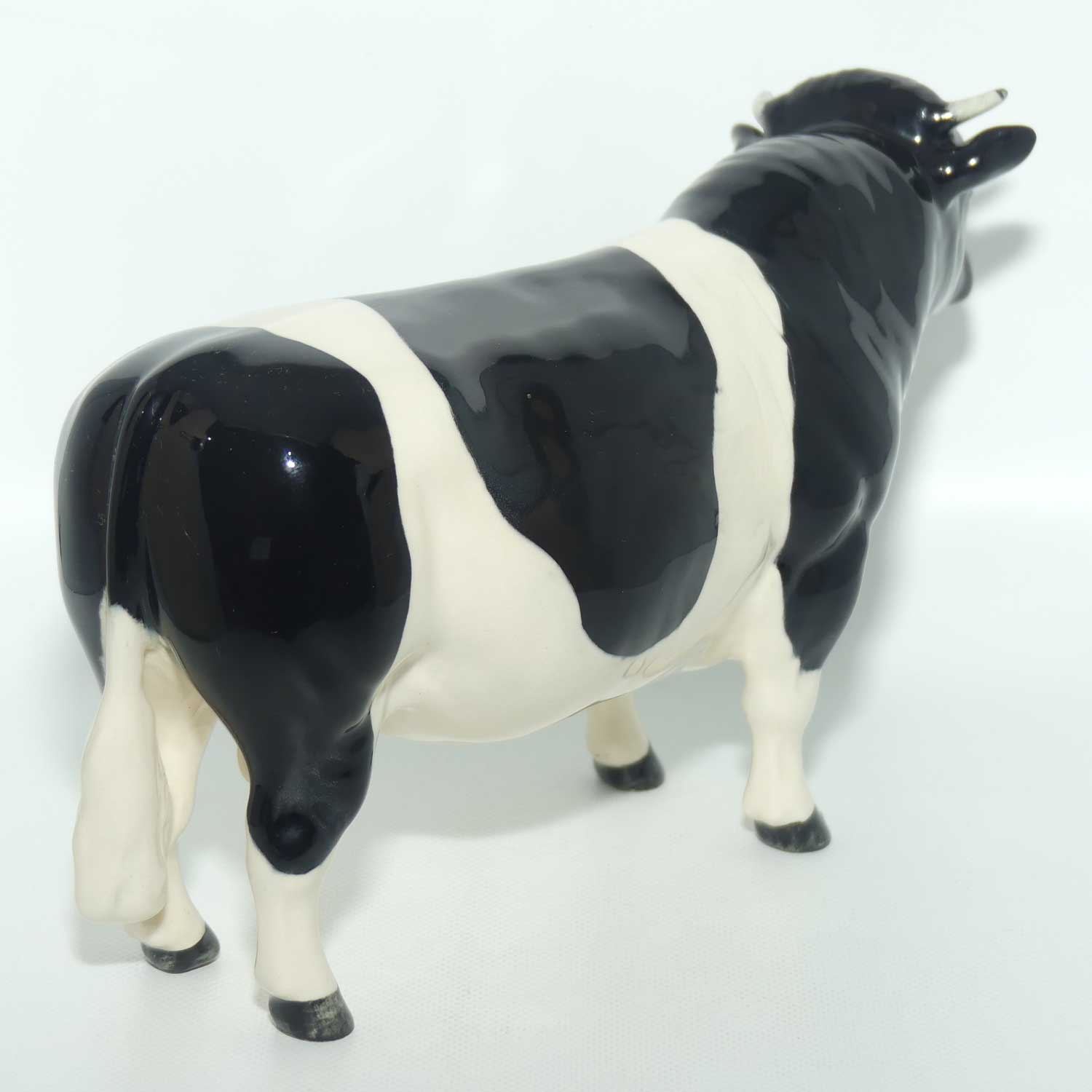 #1439A Beswick Fresian Bull 'Coddington Hilt Bar' | #1