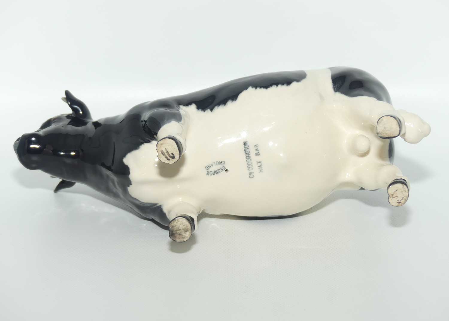 #1439A Beswick Fresian Bull 'Coddington Hilt Bar' | #1