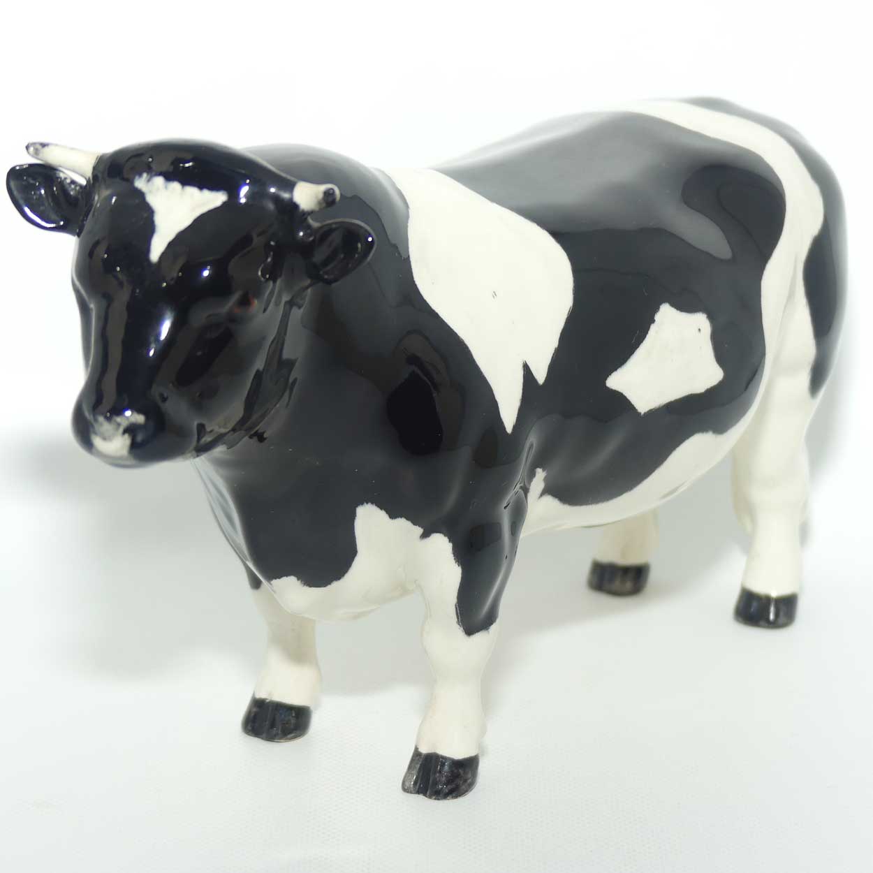 #1439A Beswick Fresian Bull 'Coddington Hilt Bar' | #2