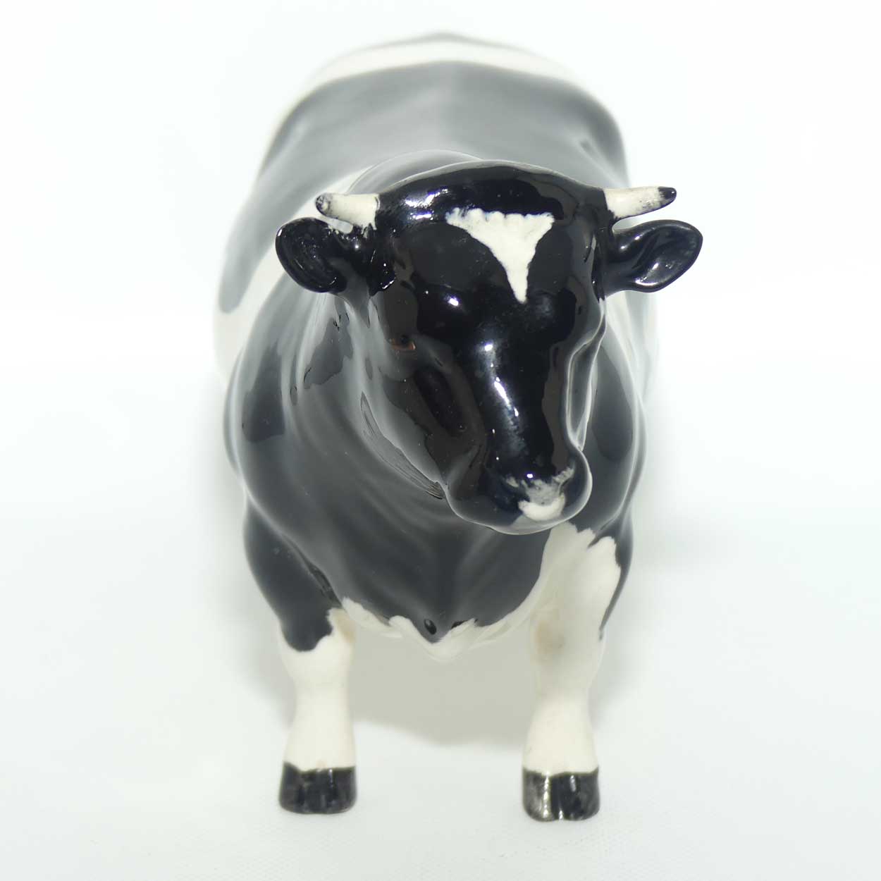 #1439A Beswick Fresian Bull 'Coddington Hilt Bar' | #2