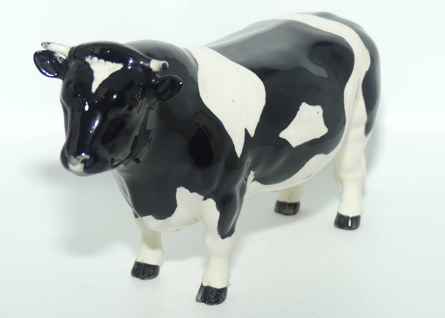 #1439A Beswick Fresian Bull 'Coddington Hilt Bar' | #2
