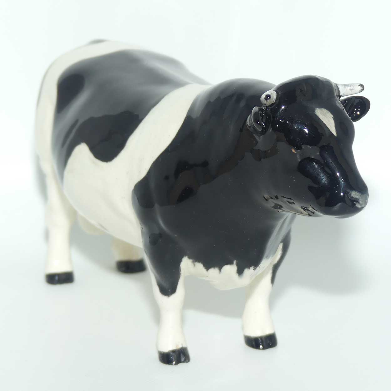 #1439A Beswick Fresian Bull 'Coddington Hilt Bar' | #4