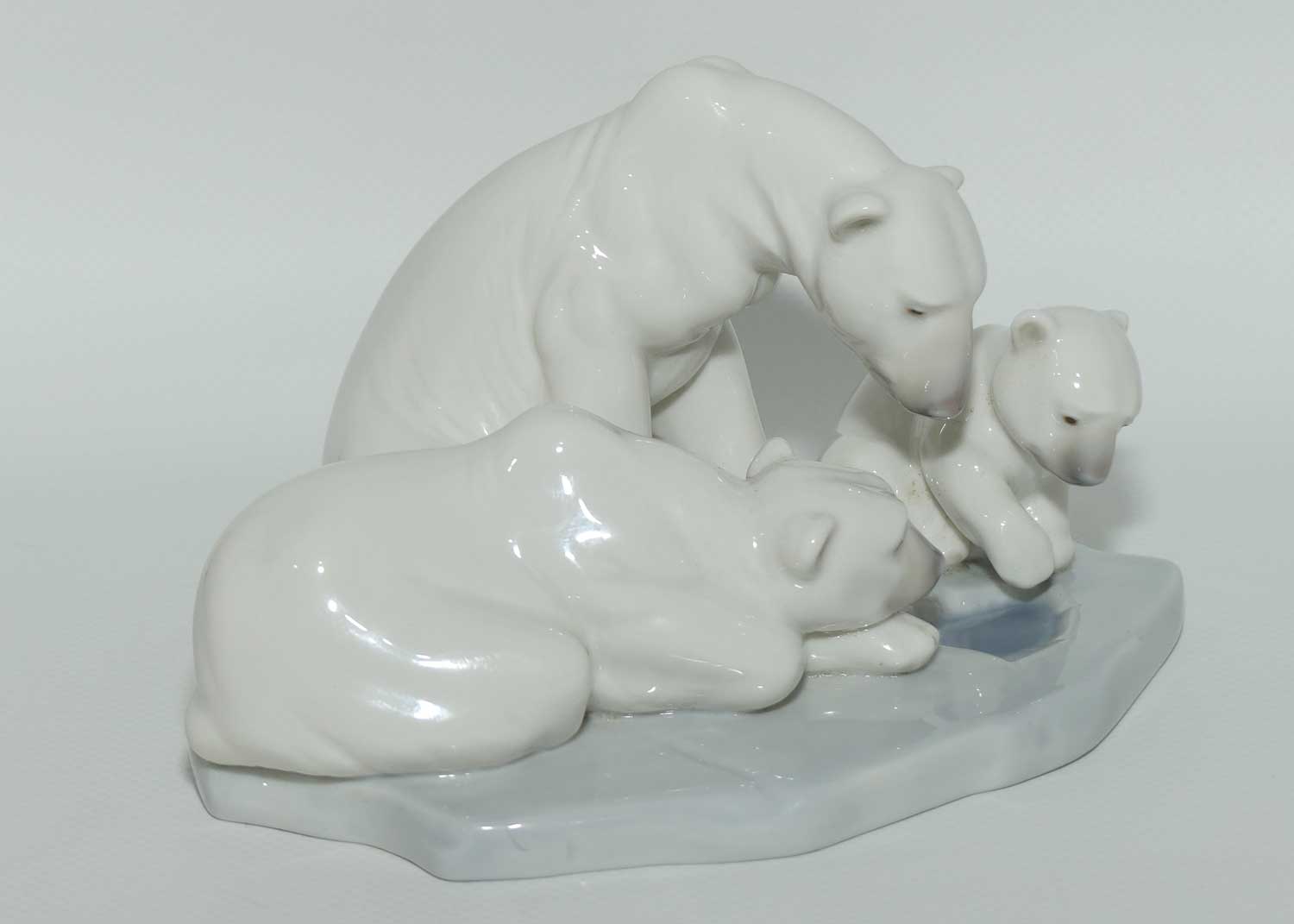 Lladro figure Bearly Love | Polar Bears looking in Ice #1443 | boxed