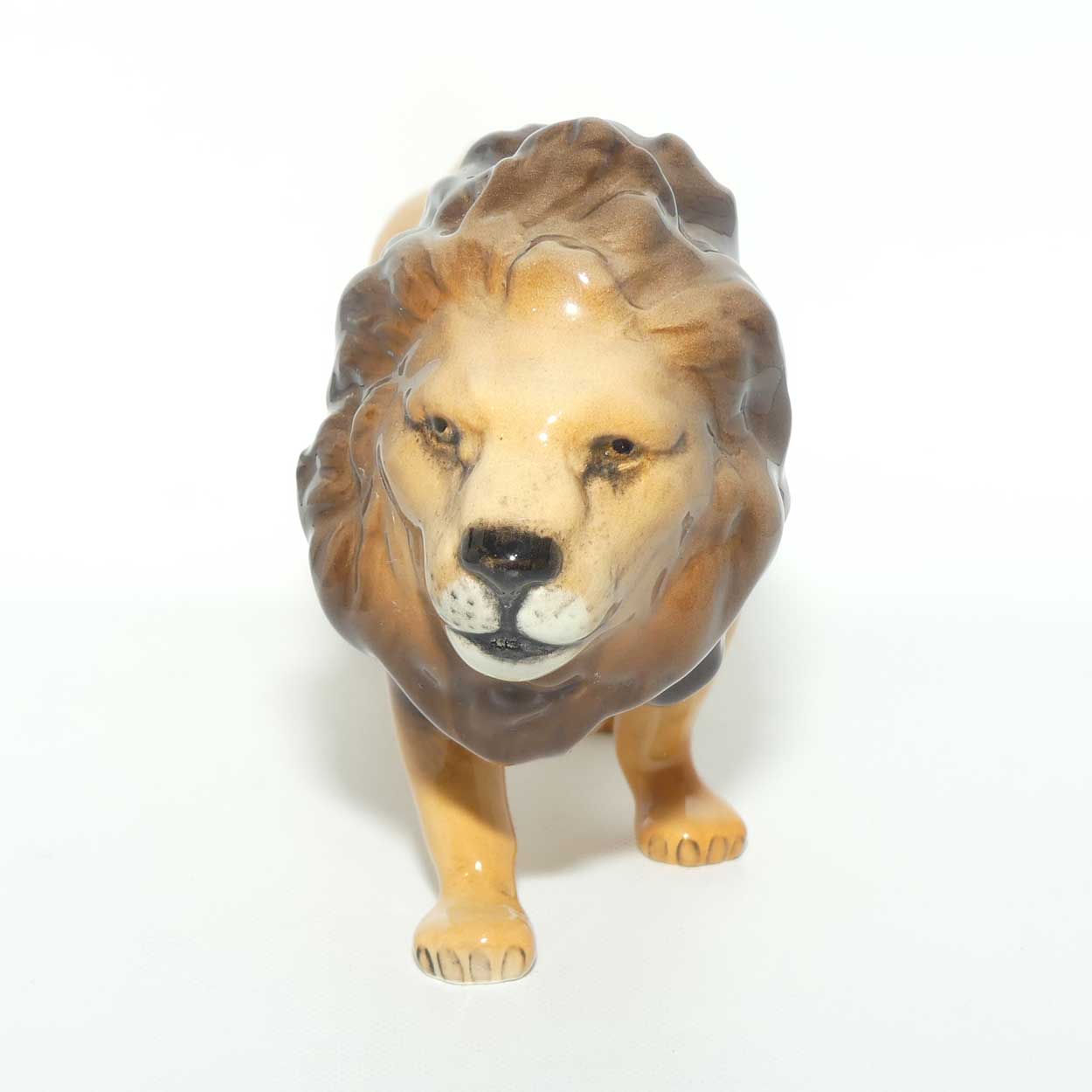 #1506 Beswick Lion | Facing Right