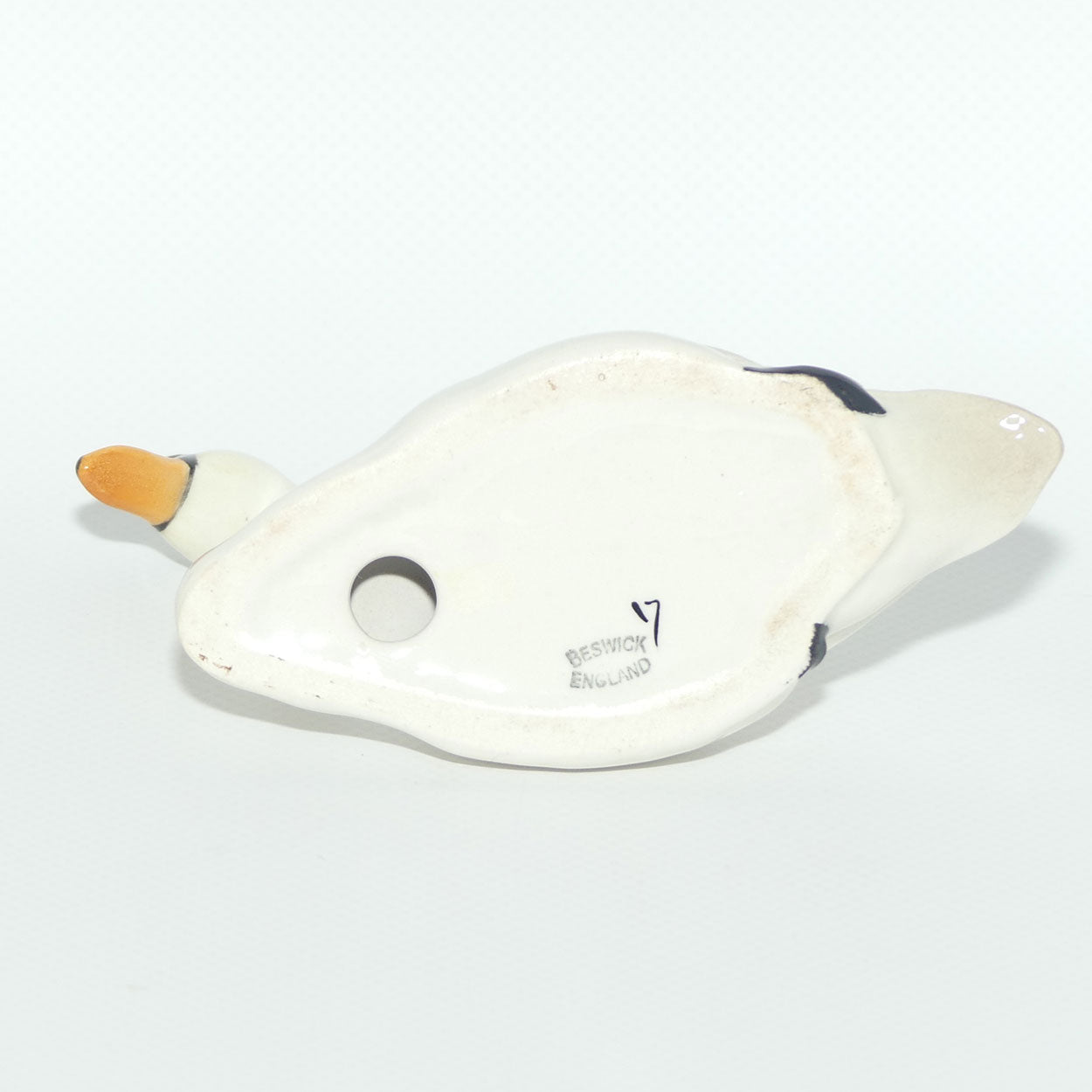 #1684 Beswick Swan | Head Up | #2