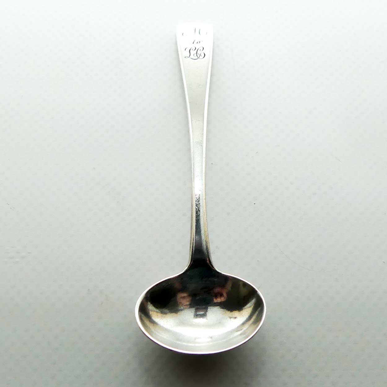 Georgian era Sterling Silver Old English pattern mustard spoon | London 1802