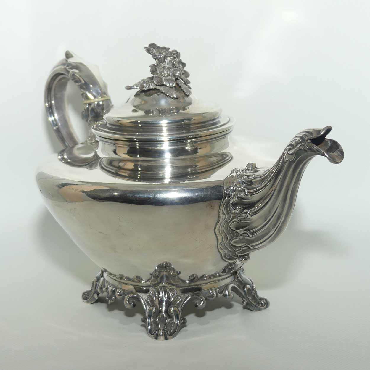 Victorian Sterling Silver tea pot | London 1839 | Reily and Storer
