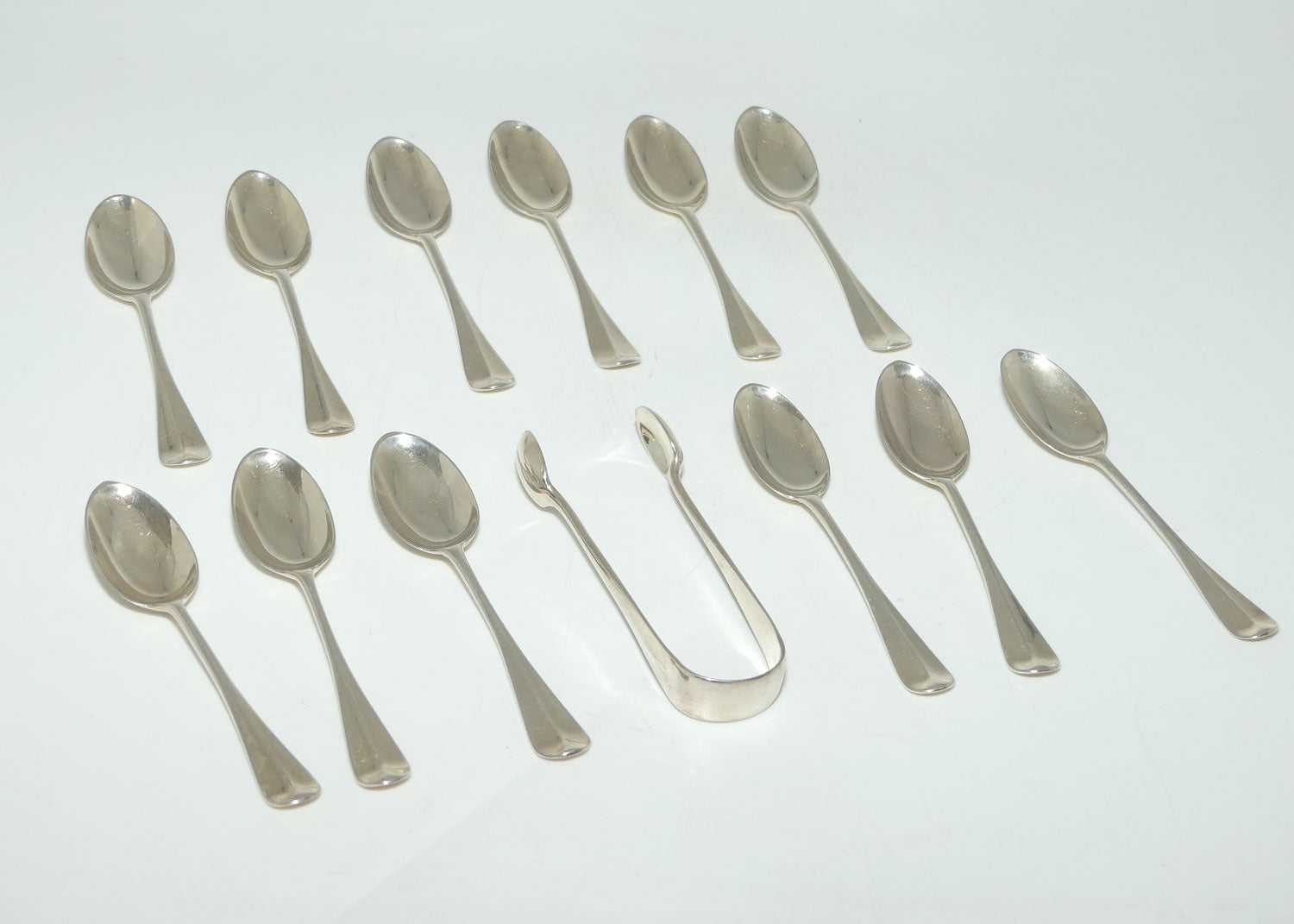 Victorian Sterling Silver Boxed set of 12 tea spoons and tongs | Rat Tail design | London 1882 | Holland, Son & Slater