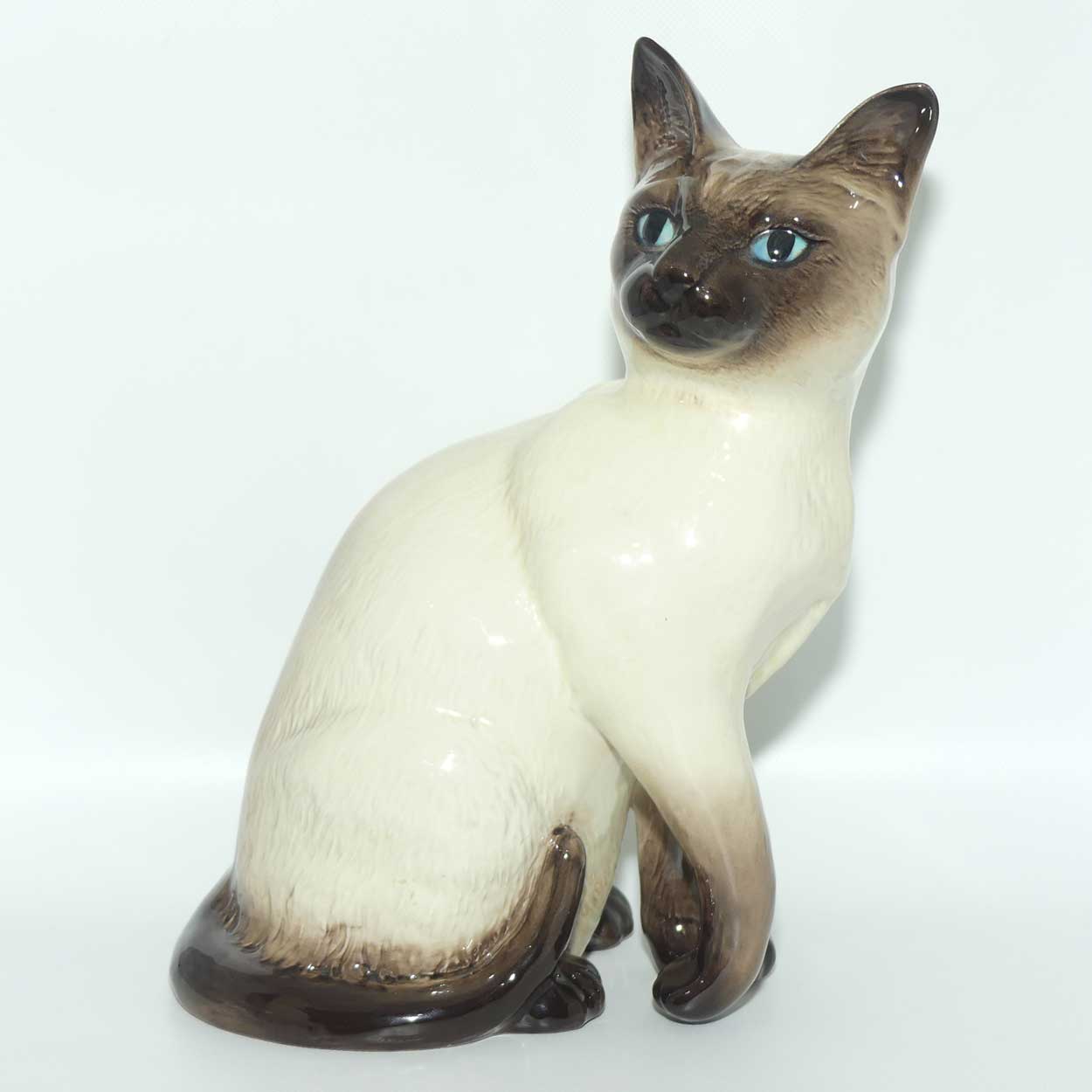 #1882 Beswick Siamese Cat | Seal Point | Gloss