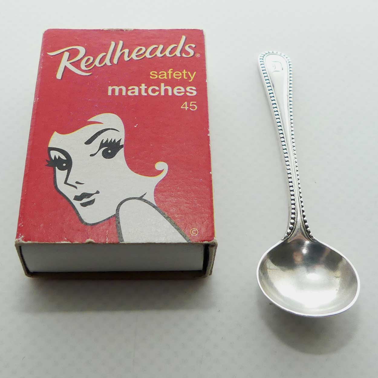 Victorian era Sterling Silver mustard spoon | Old English Bead | London 1886