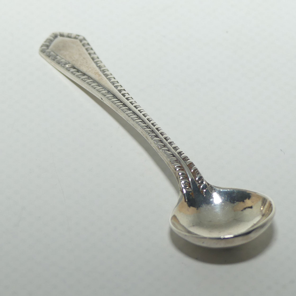 Sterling Silver mustard or salt spoon | Chester 1894 | 9.4 grams