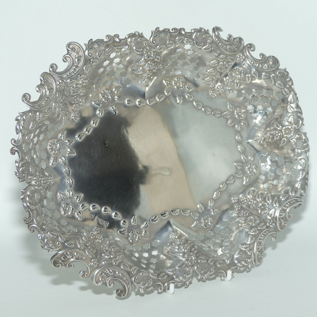 Late Victorian era Sterling Silver pierced gallery bowl | London 1900 | Robert Pringle & Sons