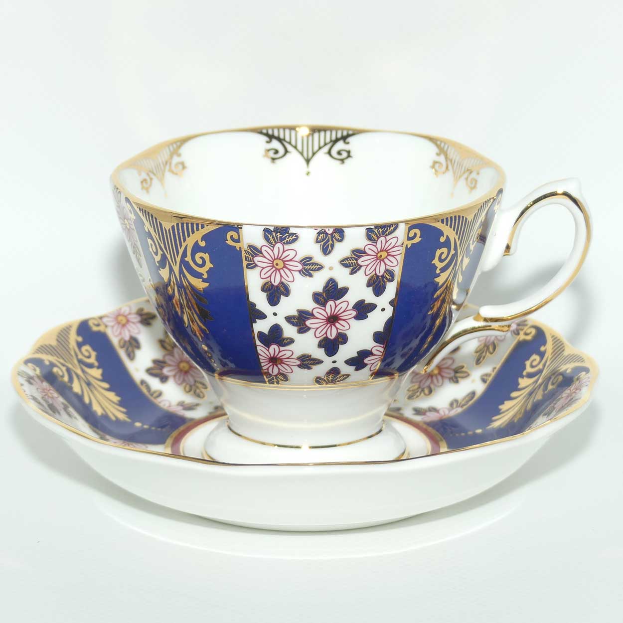 Royal Albert duo | 100 Years of Royal Albert | 1900's Regency Blue