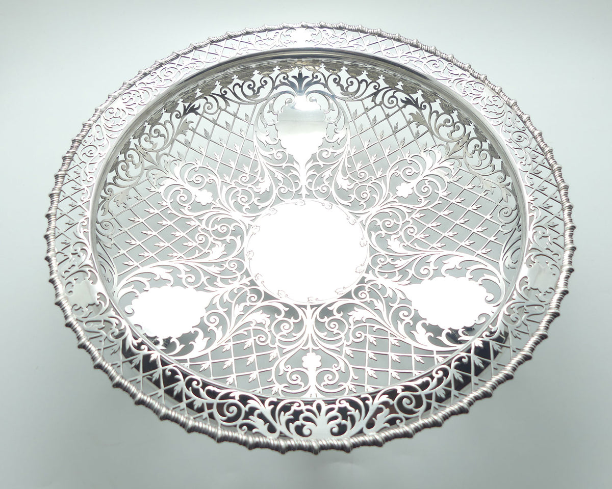Magnificent George V Sterling Silver openwork table bowl on 3 claw feet | London 1907 | 1022g | Goldsmiths & Silversmiths Co Ltd