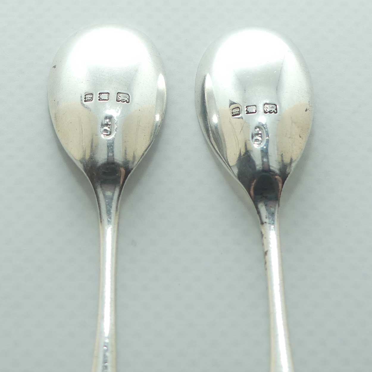 Pair Sterling Silver mustard spoons | London 1925