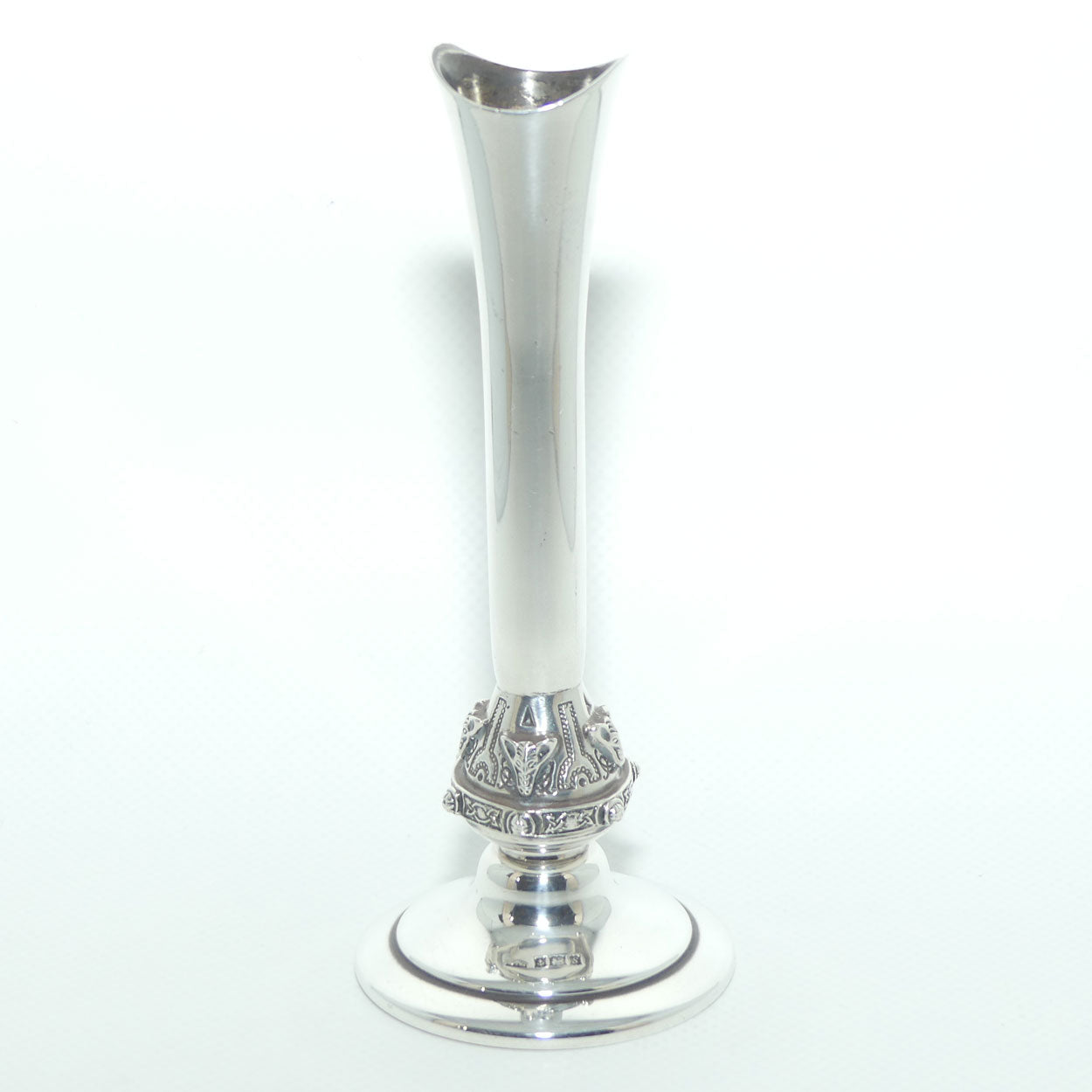Sterling Silver Posy Vase with Elephant figured knop | 90.8 grams | Birmingham 1967