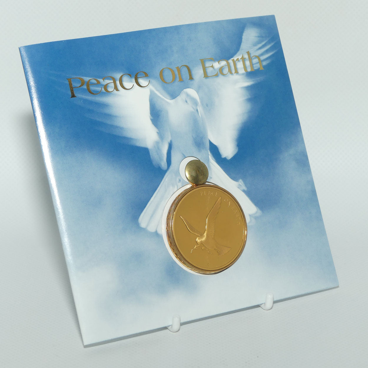 RAM 2004 Christmas Medallion | Peace on Earth | Seasons Greetings