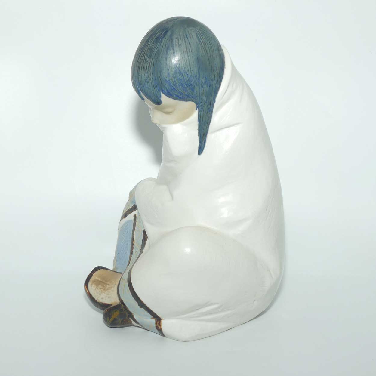 Lladro figure Eskimo Girl #01012008