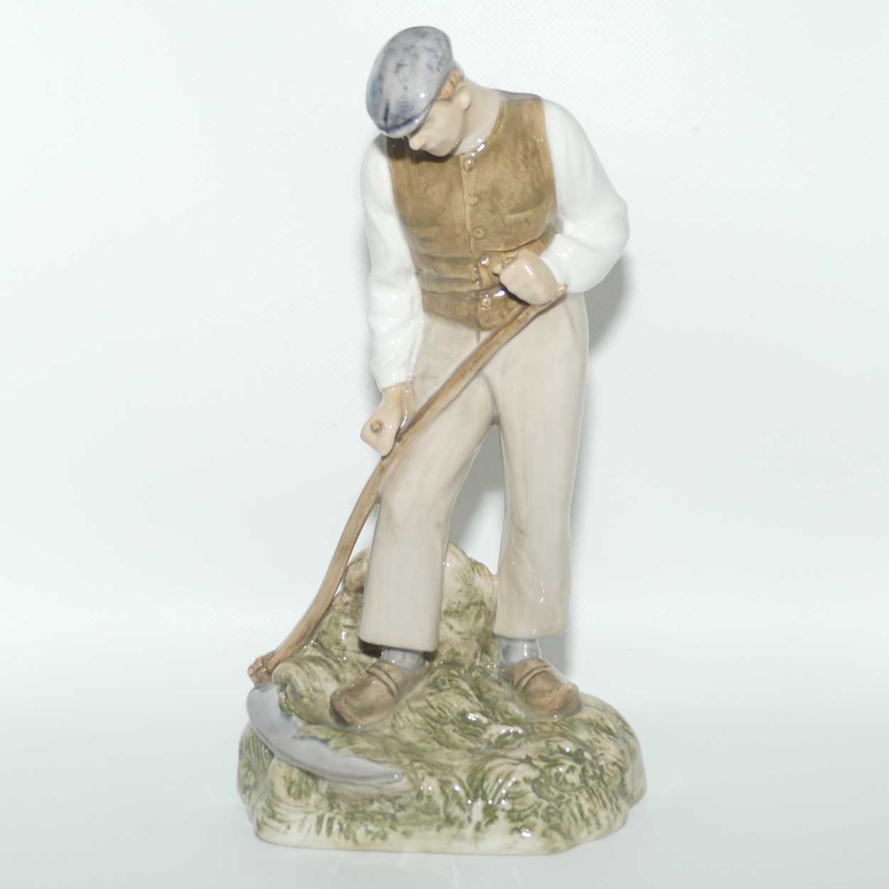 Bing and Grondahl figure 2043 | Farmer with Scythe