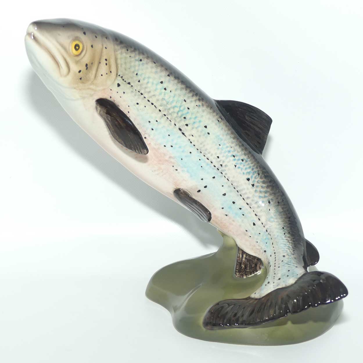 #2066 Beswick Salmon