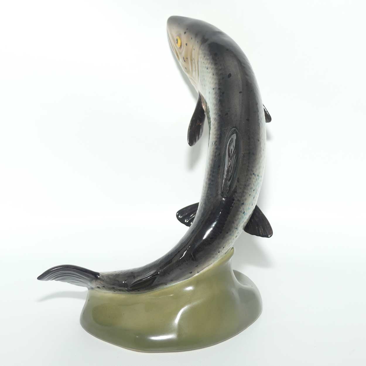#2066 Beswick Salmon
