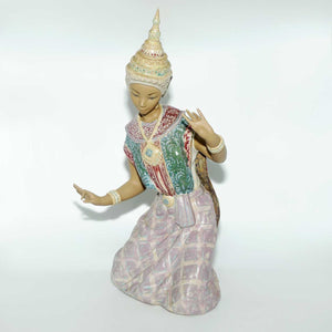 Lladro figure Thai Girl Kneeling | Gres | #2069 | #1