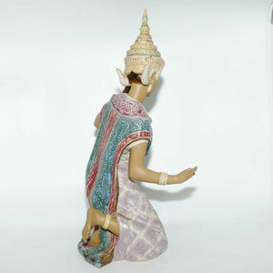 Lladro figure Thai Girl Kneeling | Gres | #2069 | #1