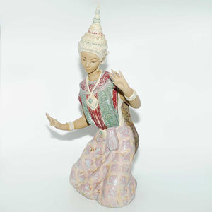 Lladro figure Thai Girl Kneeling | Gres | #2069 | #2