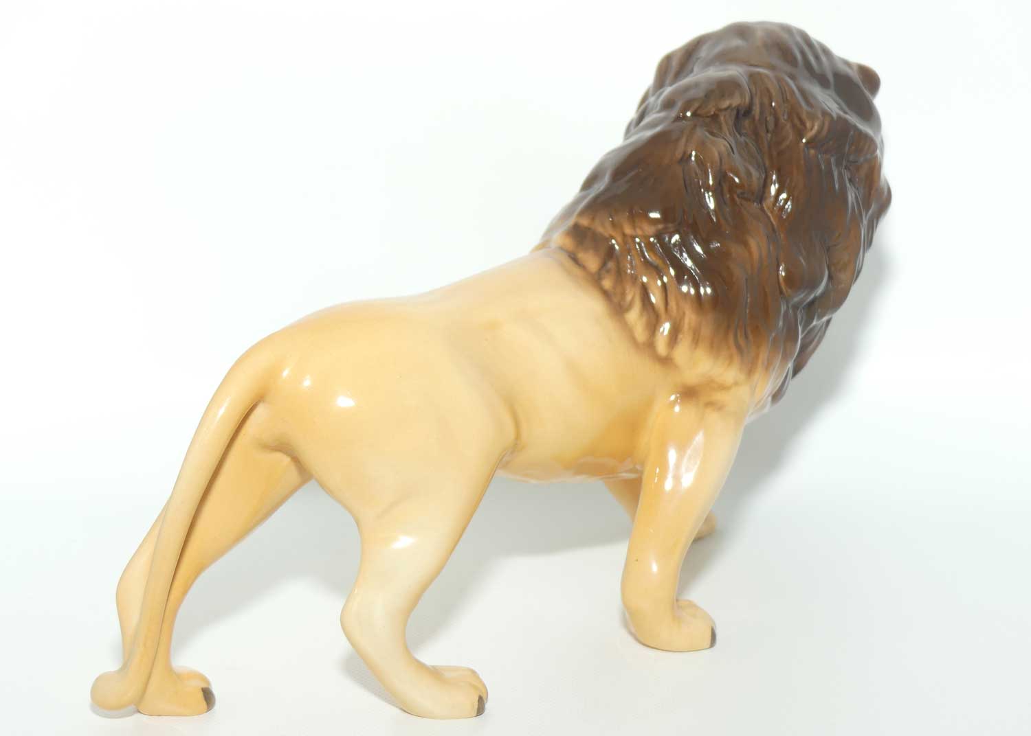 #2089 Beswick Lion | Facing Left | Original Label