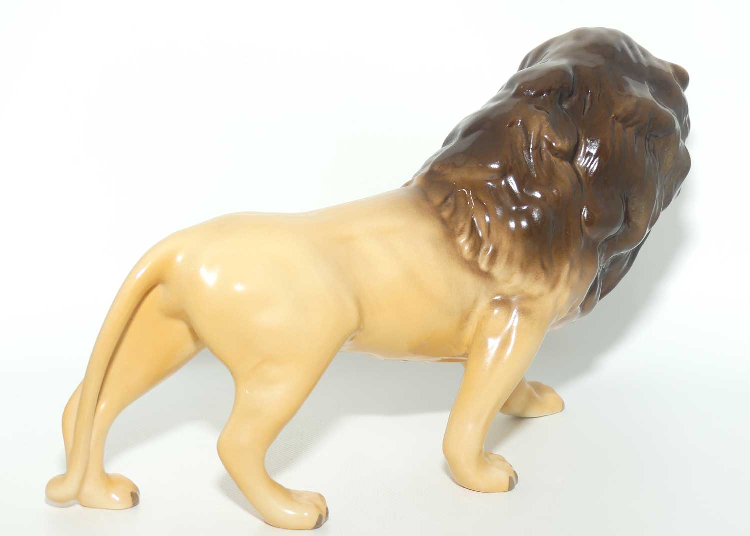 #2089 Beswick Lion | Facing Left | paler colour