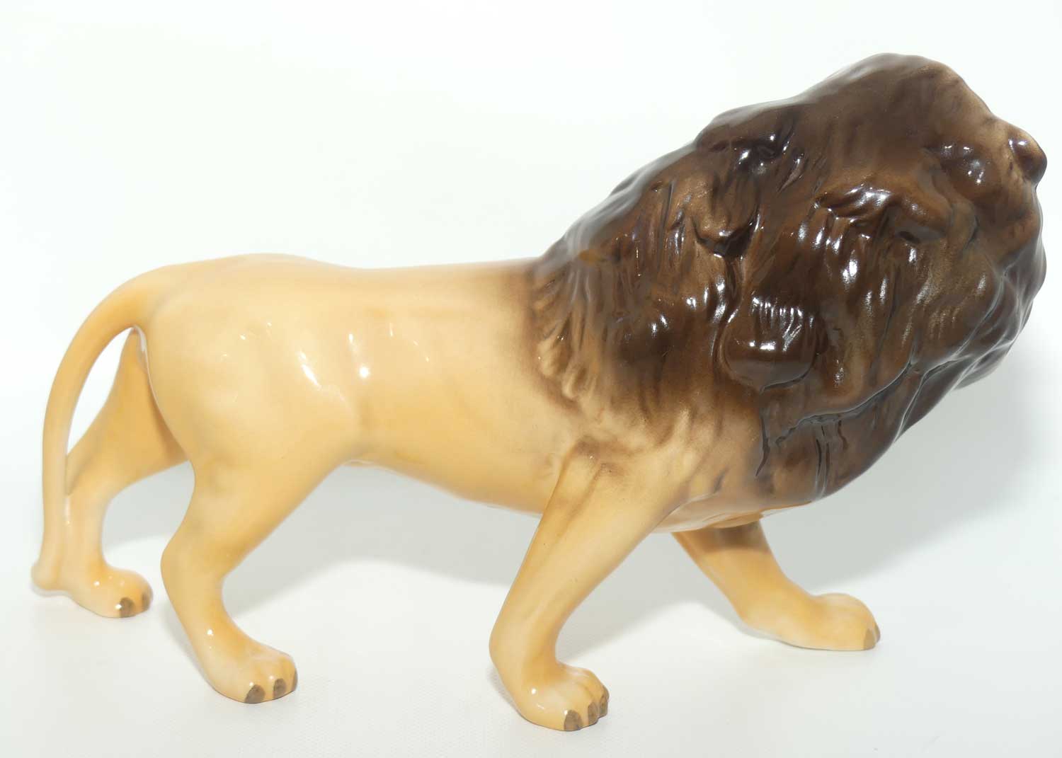 #2089 Beswick Lion | Facing Left | paler colour