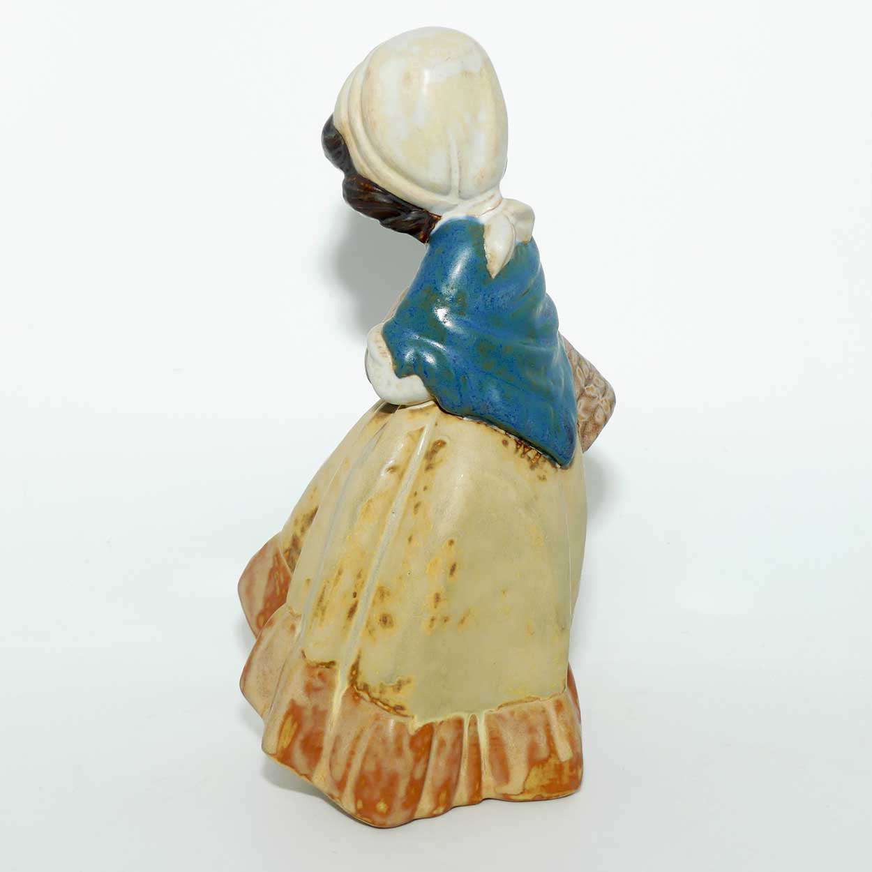 Lladro figure Girl with Crossed Arms (Gres) #2093