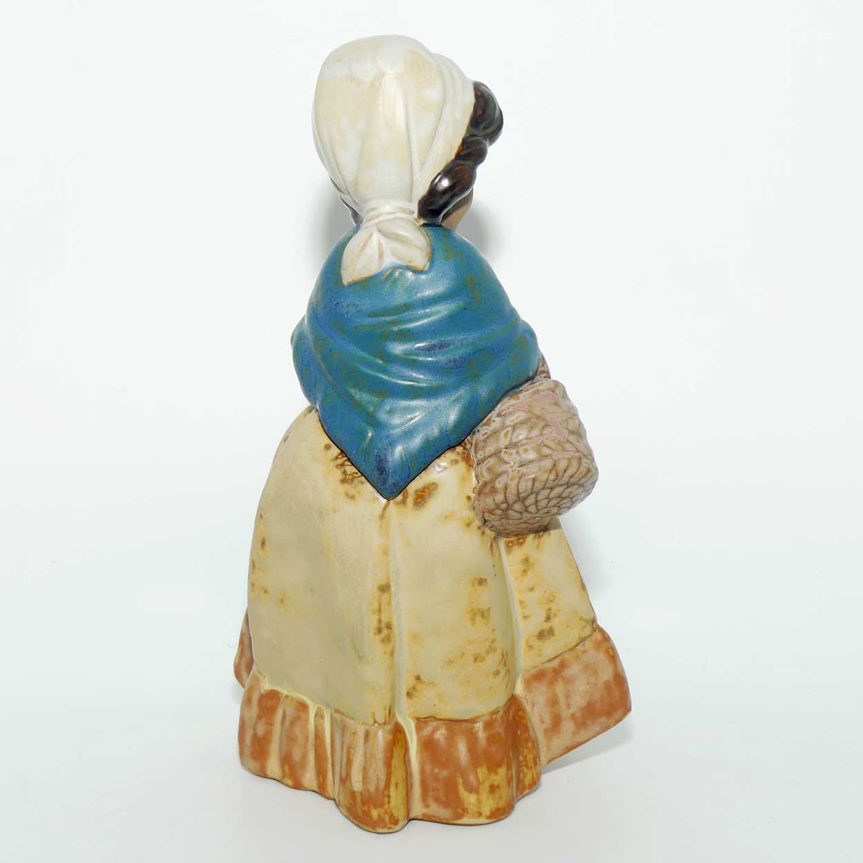 Lladro figure Girl with Crossed Arms (Gres) #2093