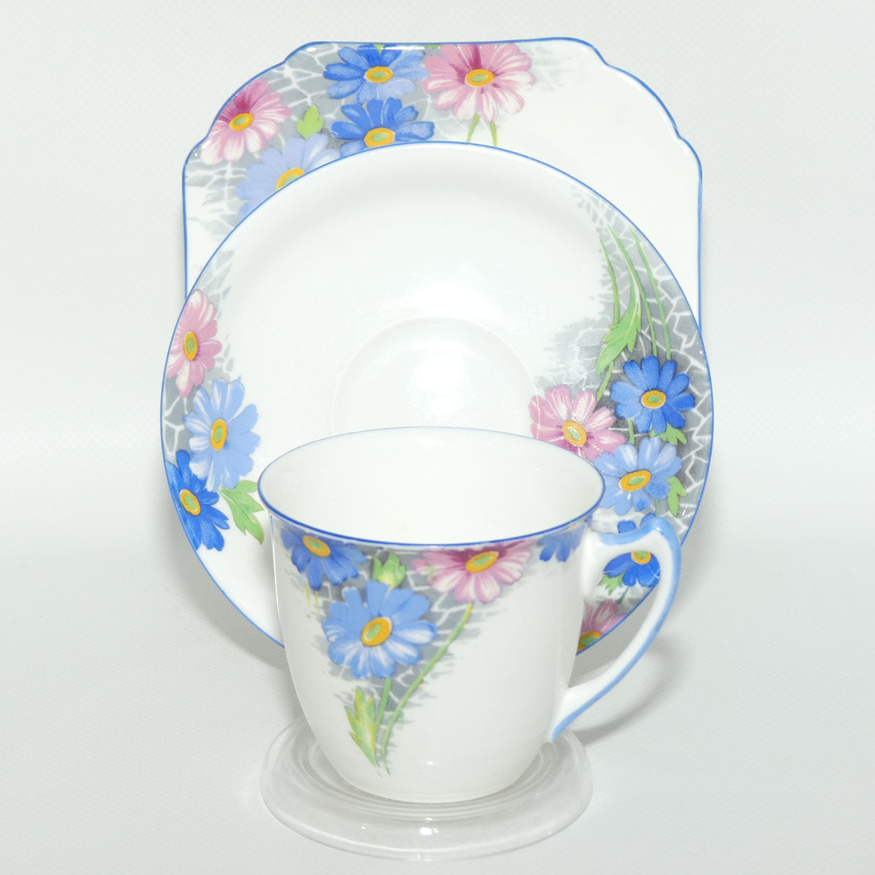 Shelley Strand shape Blue and Pink Daisy pattern trio | Z12216