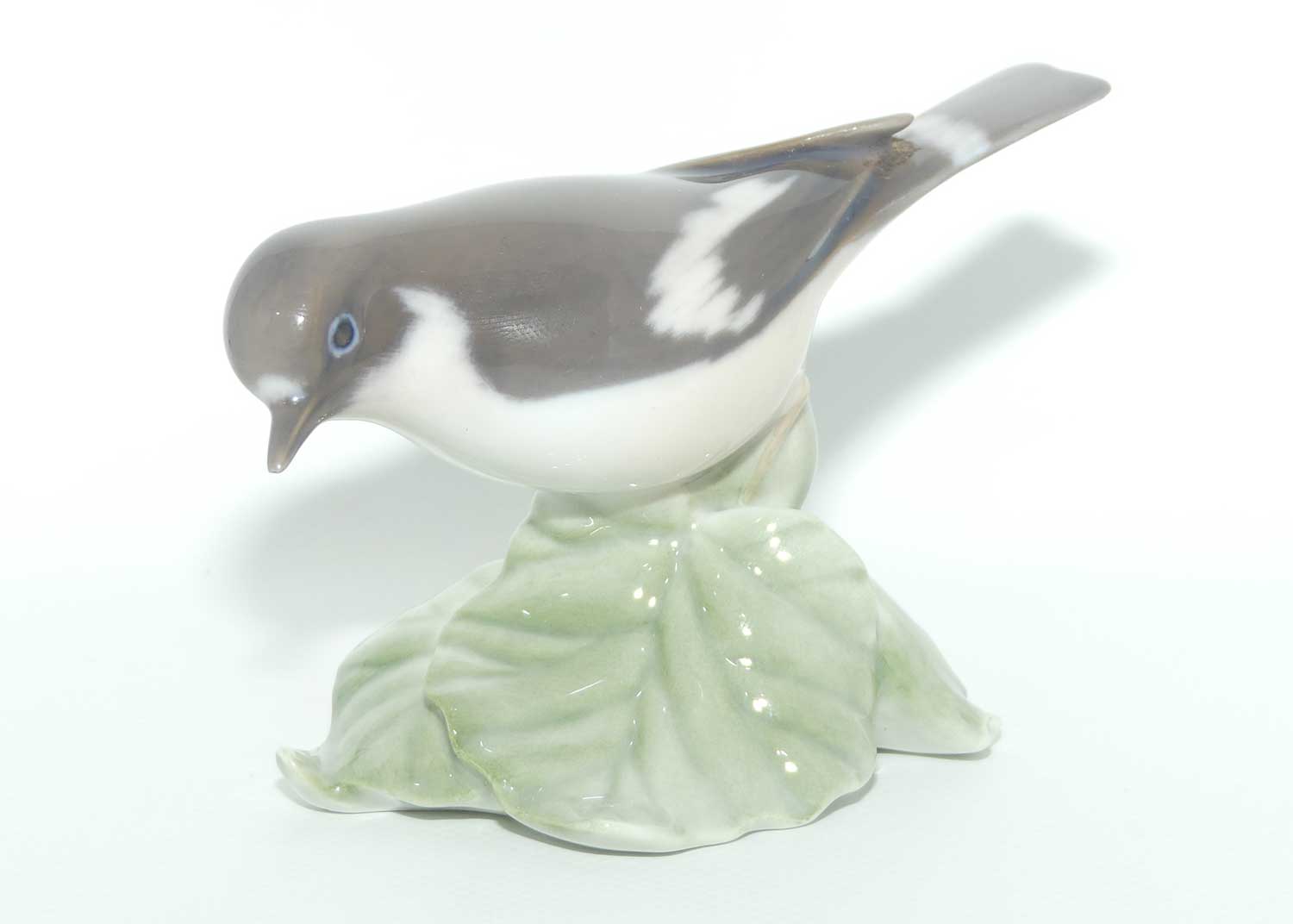 Royal Copenhagen figure of a bird | Flycatcher | #2144