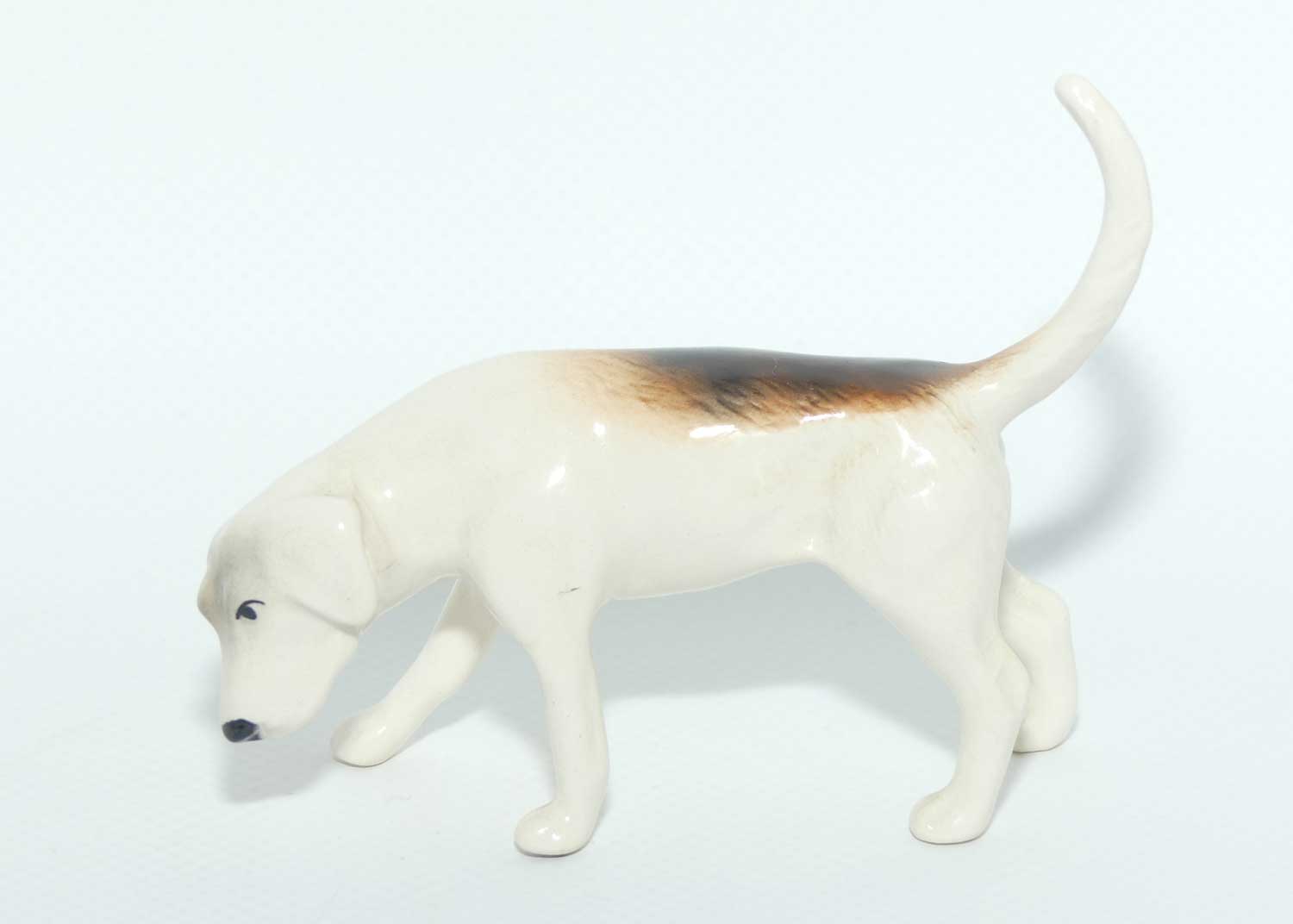 #2264 Beswick Foxhound | Looking Down | Tail Curled | Gloss