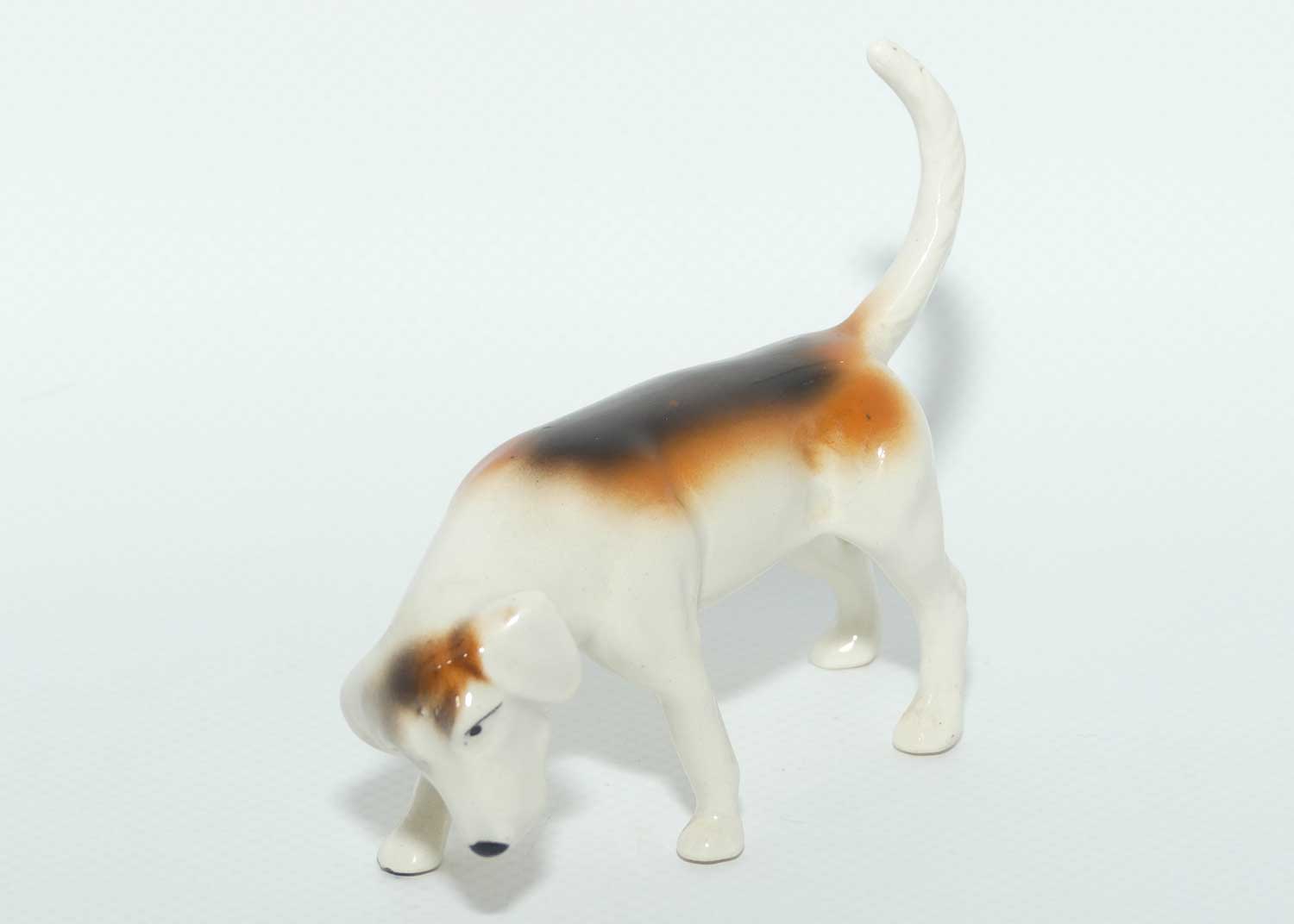 #2264 Beswick Foxhound | Looking Down | Tail Curled | Gloss 