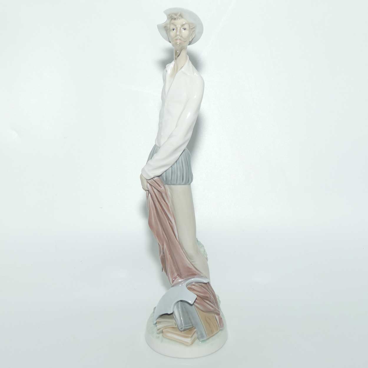 Lladro figure Don Quixote Standing Up | Short Sword | #2265