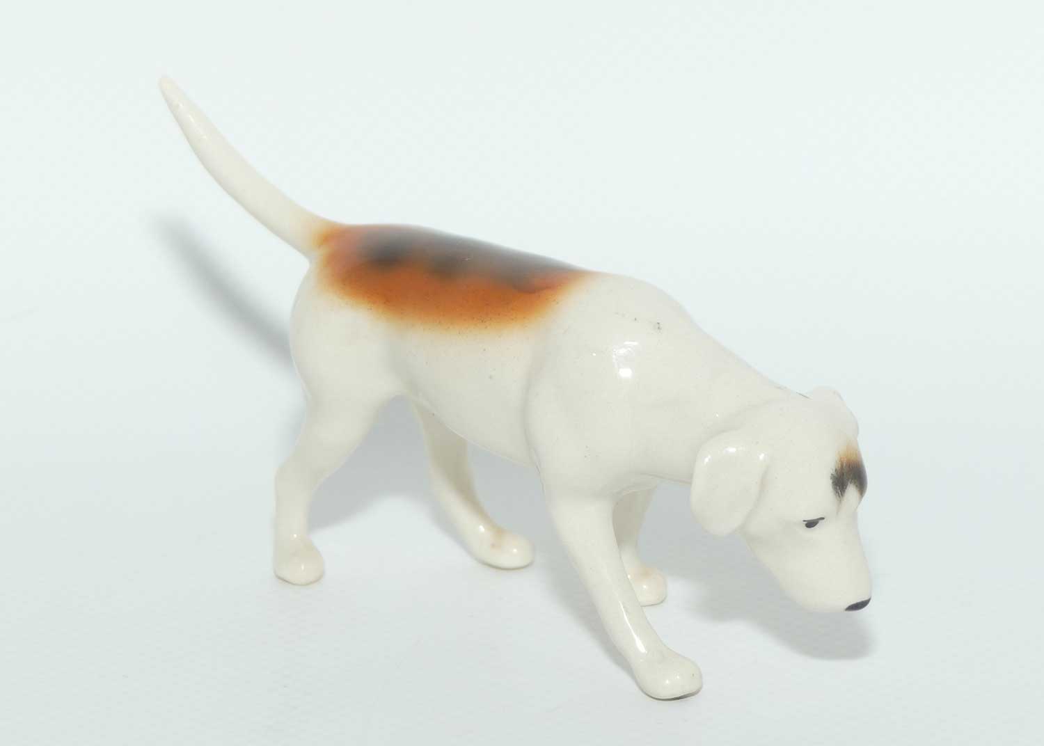 #2265 Beswick Foxhound | Looking Down | Tail Flaired | Gloss
