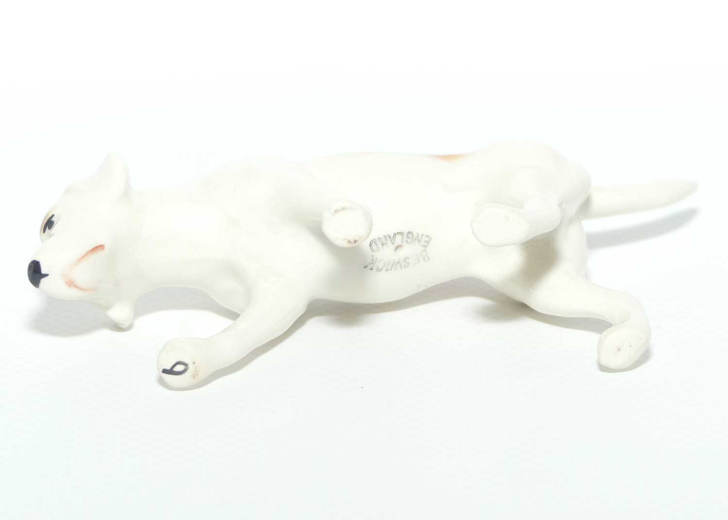 #2265 Beswick Foxhound | Looking Down | Tail Flaired | Gloss