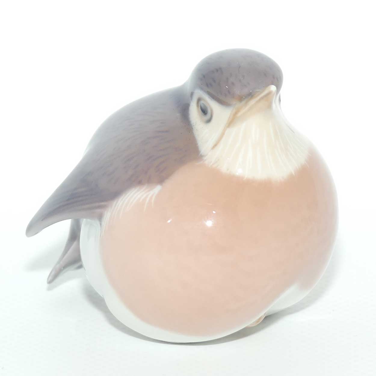 Royal Copenhagen figure 2266 | Robin