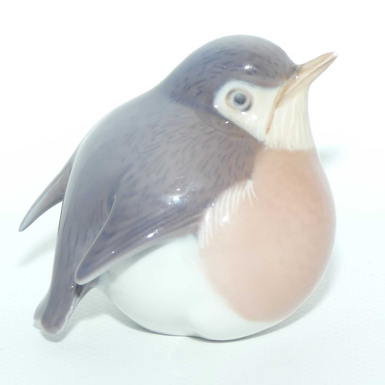 Royal Copenhagen figure 2266 | Robin